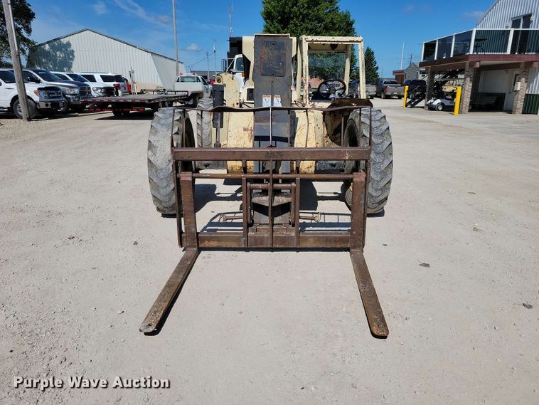 image for item EE1096 Ingersol-Rand VR-642 telehandler