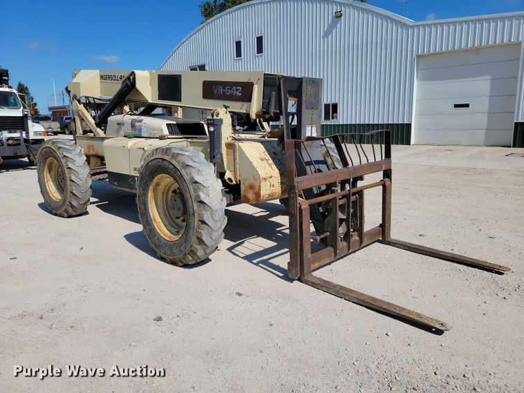 image for item EE1096 Ingersol-Rand VR-642 telehandler