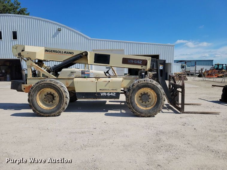image for item EE1096 Ingersol-Rand VR-642 telehandler