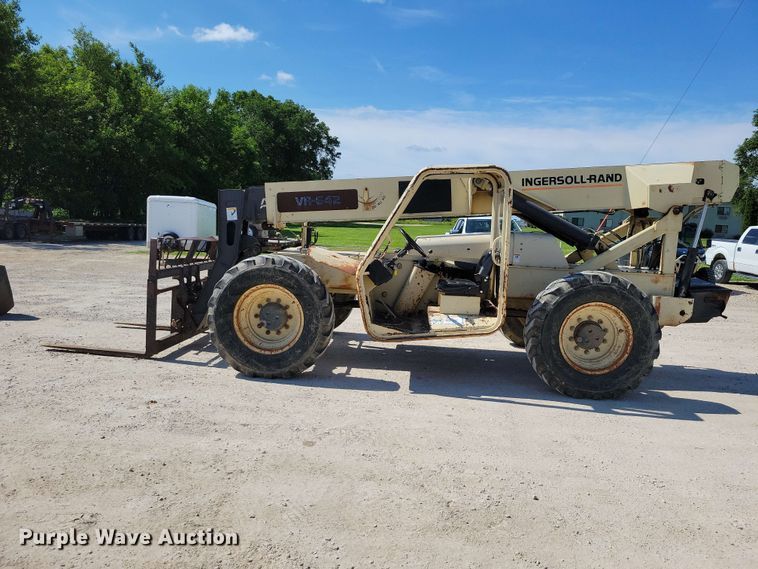 image for item EE1096 Ingersol-Rand VR-642 telehandler