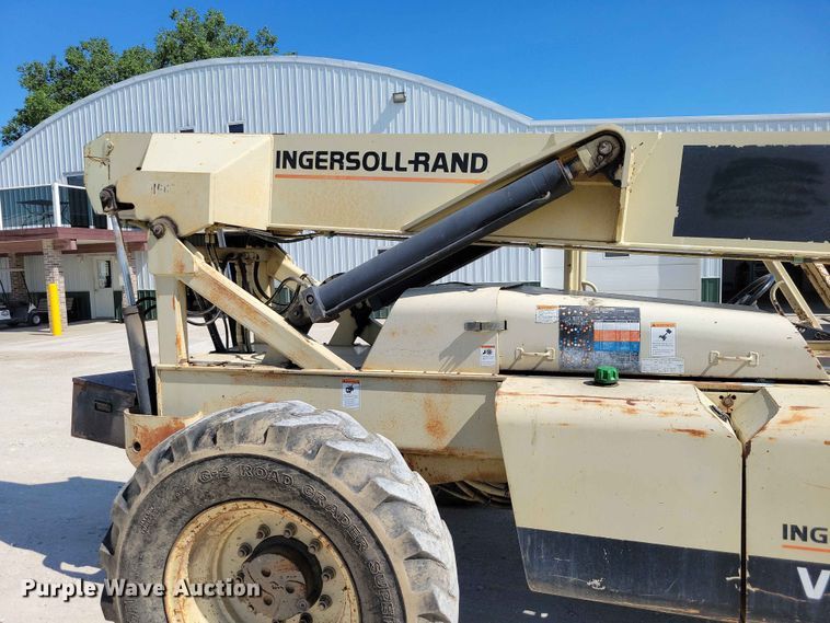 image for item EE1096 Ingersol-Rand VR-642 telehandler