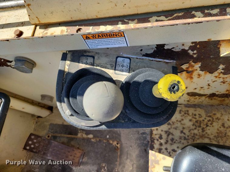 image for item EE1096 Ingersol-Rand VR-642 telehandler