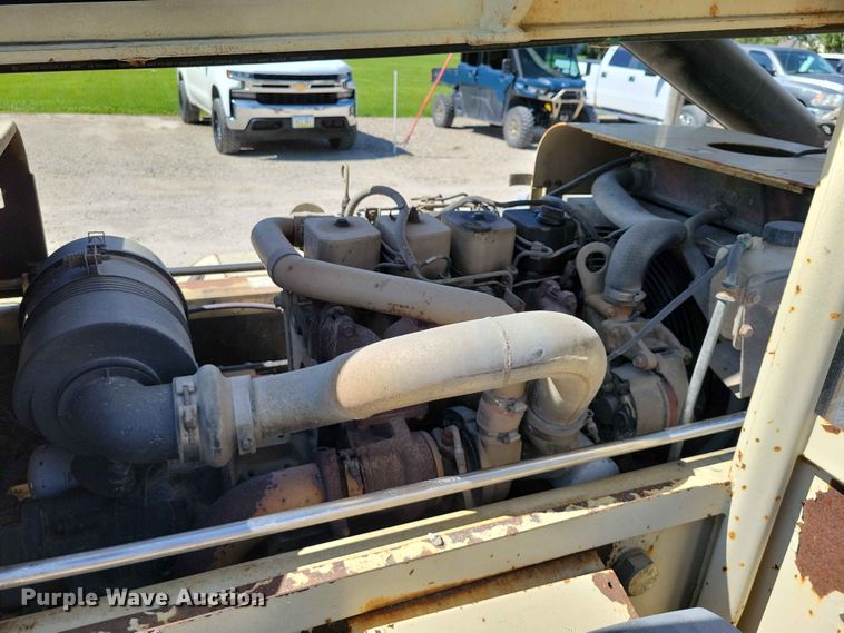 image for item EE1096 Ingersol-Rand VR-642 telehandler
