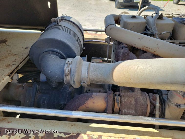 image for item EE1096 Ingersol-Rand VR-642 telehandler