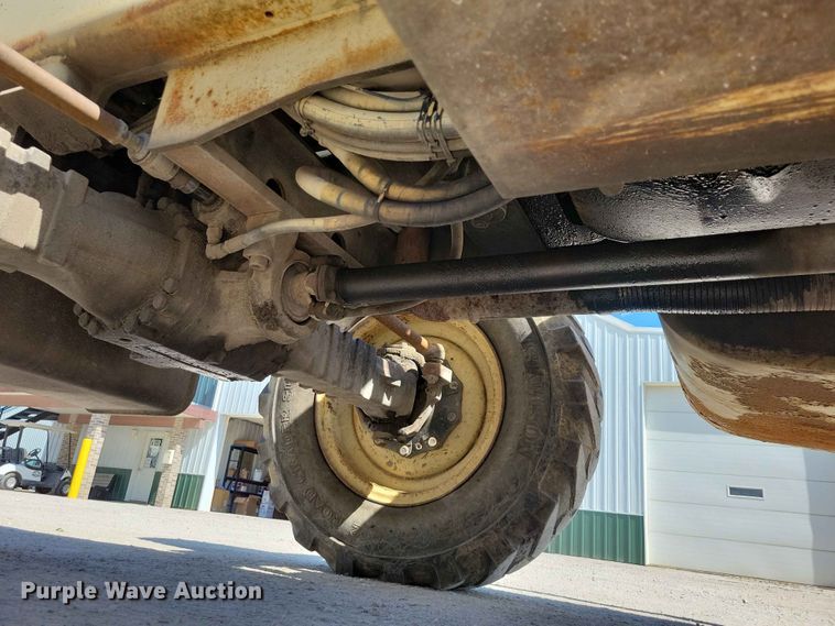 image for item EE1096 Ingersol-Rand VR-642 telehandler