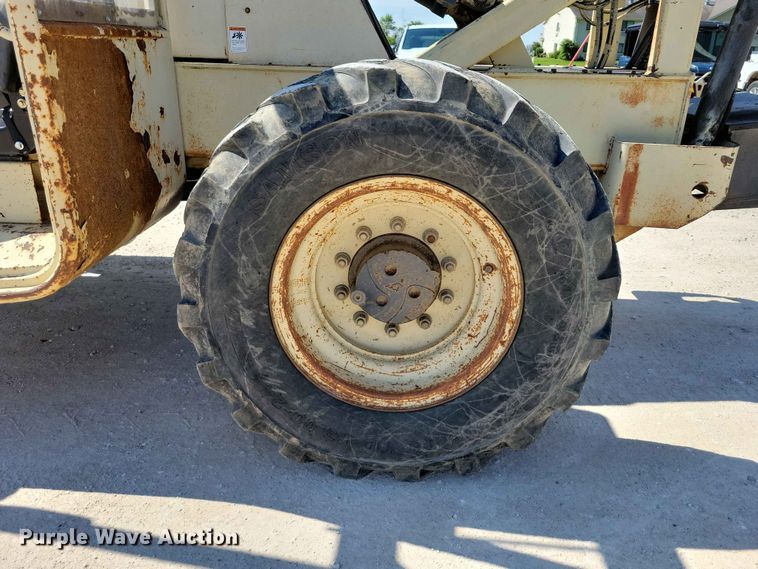 image for item EE1096 Ingersol-Rand VR-642 telehandler
