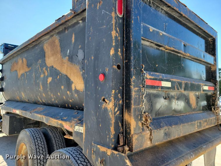 image for item EE1097 1999 International 4900 dump flatbed truck