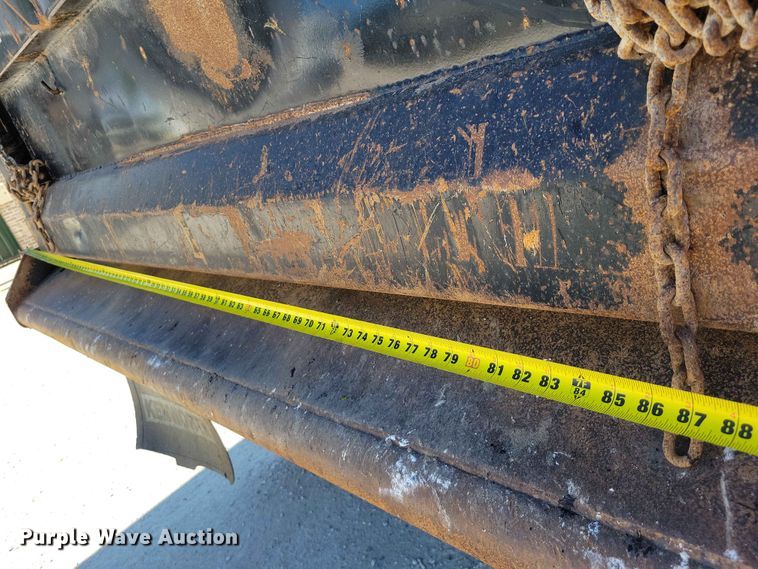 image for item EE1097 1999 International 4900 dump flatbed truck