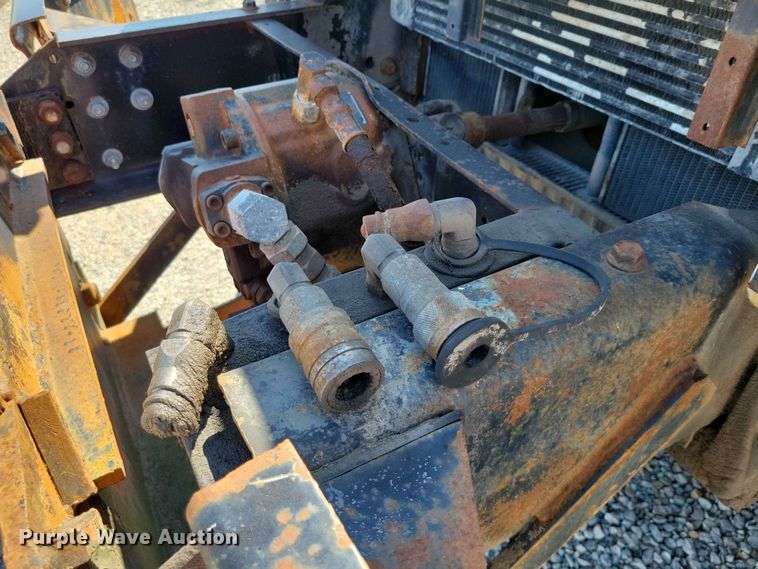 image for item EE1098 1995 International  4700 dump truck