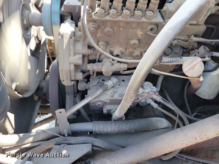 image for item EE1098 1995 International  4700 dump truck