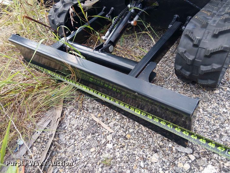 image for item EE1486 2024 Erie Industries EM15 mini excavator