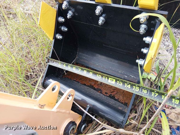 image for item EE1486 2024 Erie Industries EM15 mini excavator