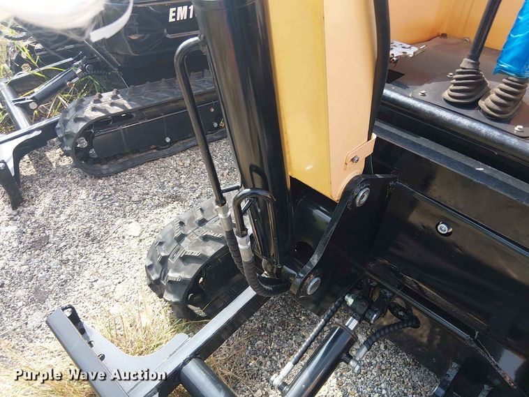 image for item EE1487 2024 Erie Industries EM15 mini excavator