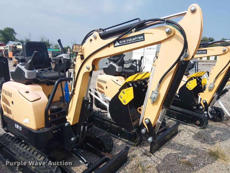 image for item EE1487 2024 Erie Industries EM15 mini excavator