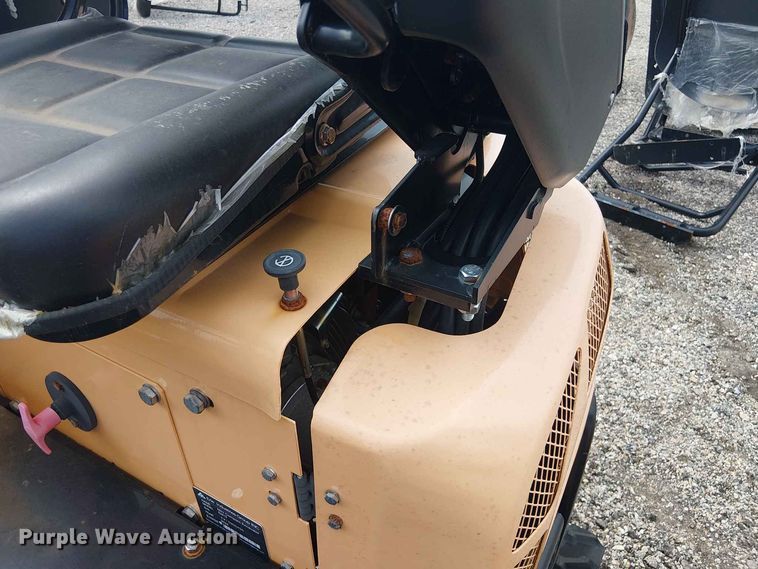 image for item EE1487 2024 Erie Industries EM15 mini excavator