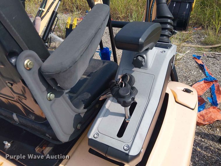 image for item EE1488 2024 Erie Industries EM15 mini excavator