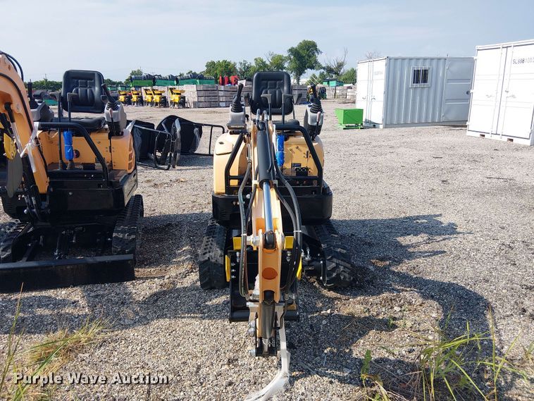 image for item EE1489 2024 Erie Industries EM15 mini excavator