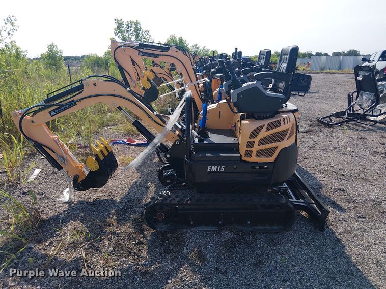 image for item EE1489 2024 Erie Industries EM15 mini excavator