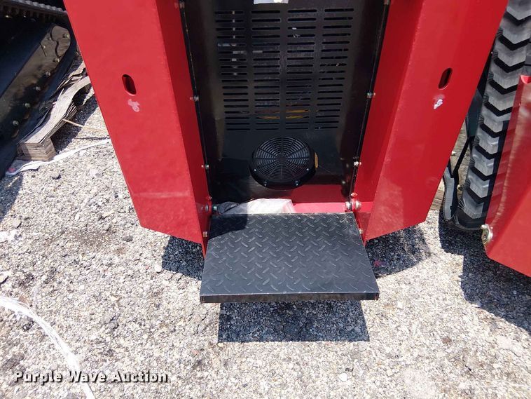 image for item EE1505 Erie Industries SCL850 compact utility loader