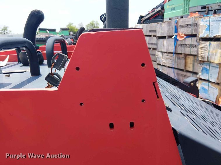 image for item EE1506 Erie Industries SCL850 compact utility loader
