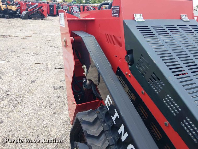 image for item EE1508 2024 Erie Industries SCL850 compact utility loader
