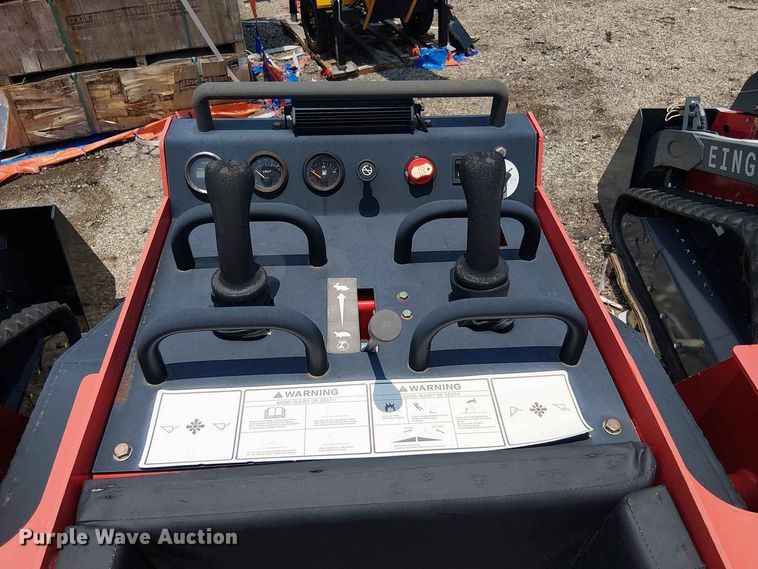 image for item EE1508 2024 Erie Industries SCL850 compact utility loader