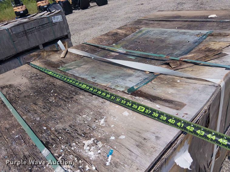 image for item EE1515 (2) Valley Pioneer MSC1220F livestock sheds