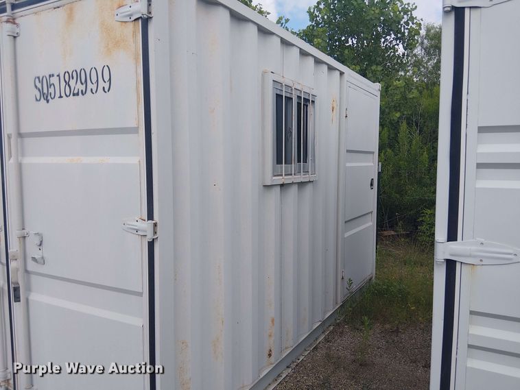 image for item EE1553 Shipping container