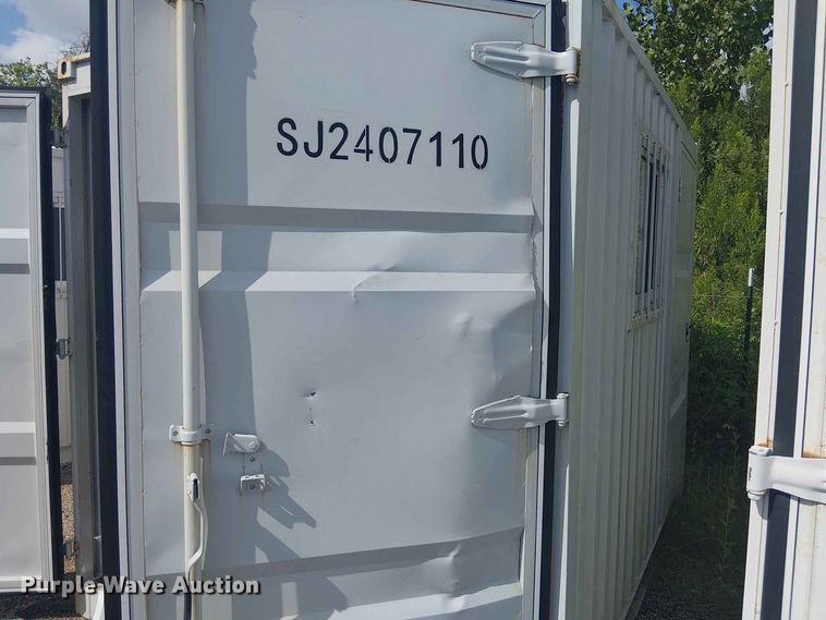 image for item EE1554 Shipping container