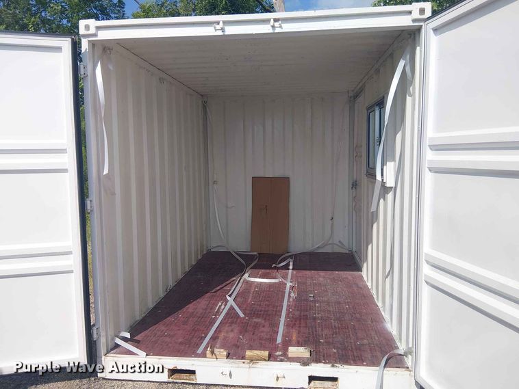 image for item EE1555 Shipping container