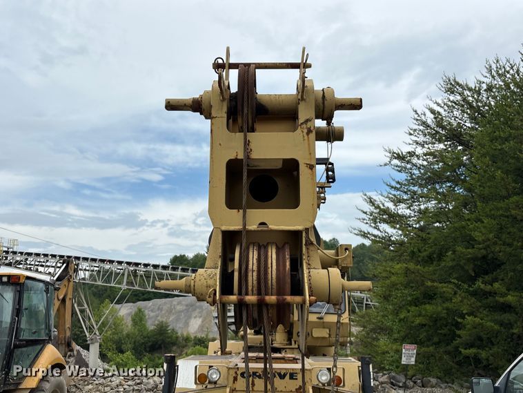 image for item EF1232 1986 Grove RT422 crane