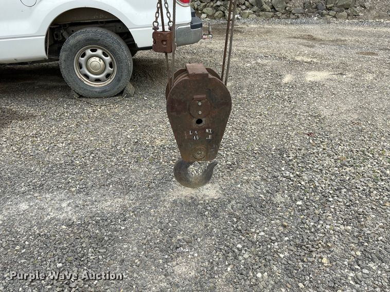 image for item EF1232 1986 Grove RT422 crane