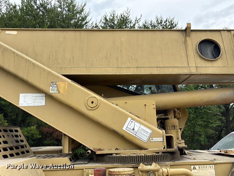image for item EF1232 1986 Grove RT422 crane