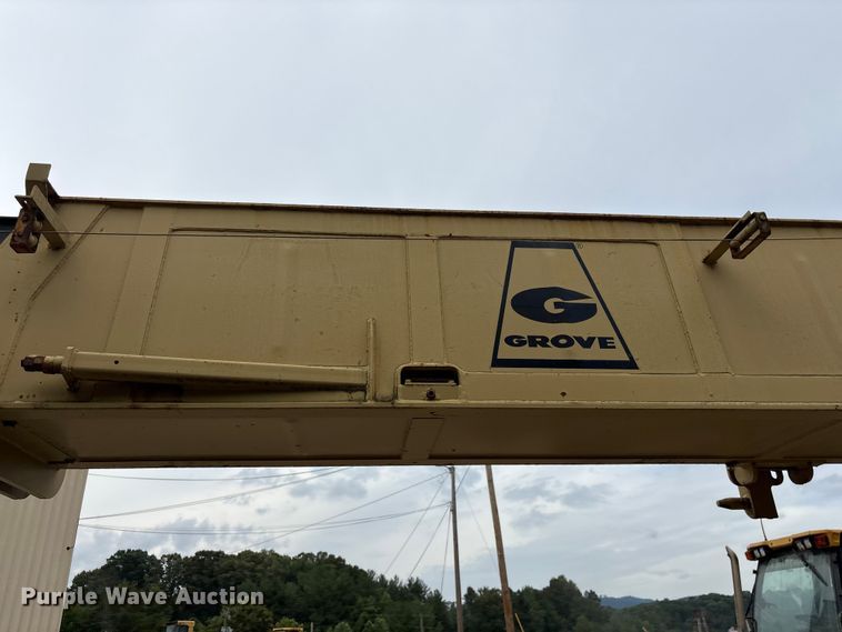 image for item EF1232 1986 Grove RT422 crane