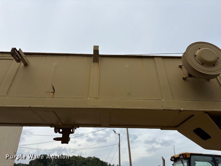 image for item EF1232 1986 Grove RT422 crane