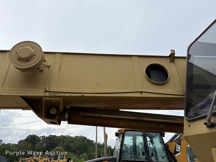 image for item EF1232 1986 Grove RT422 crane