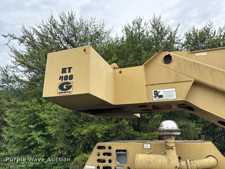image for item EF1232 1986 Grove RT422 crane