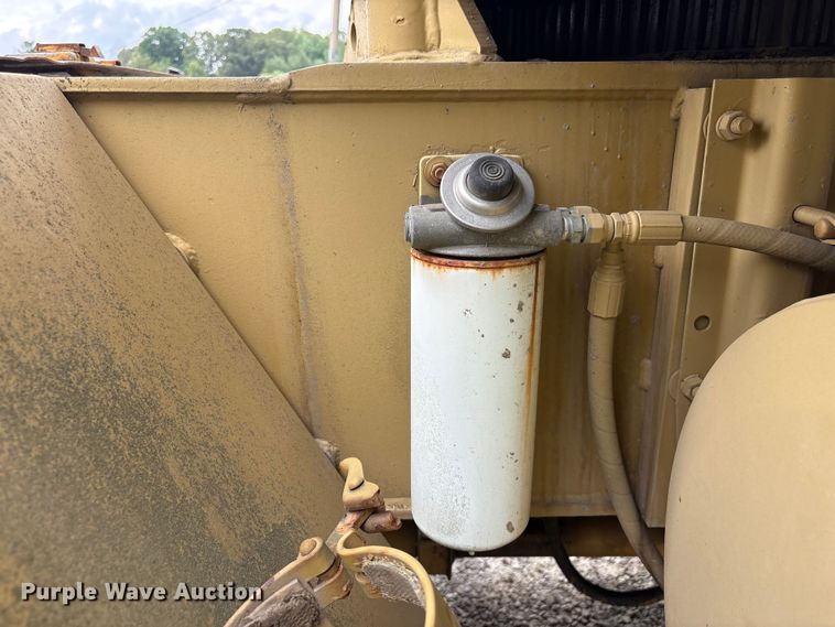 image for item EF1232 1986 Grove RT422 crane