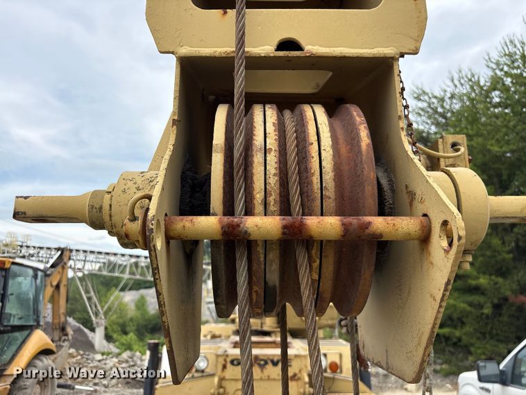 image for item EF1232 1986 Grove RT422 crane