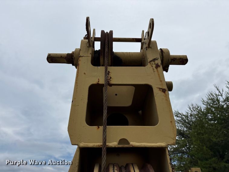 image for item EF1232 1986 Grove RT422 crane