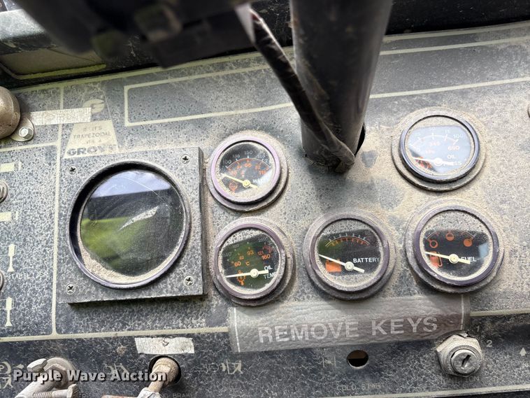 image for item EF1232 1986 Grove RT422 crane