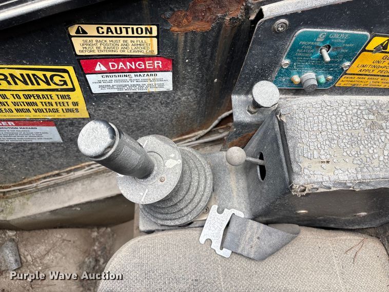 image for item EF1232 1986 Grove RT422 crane