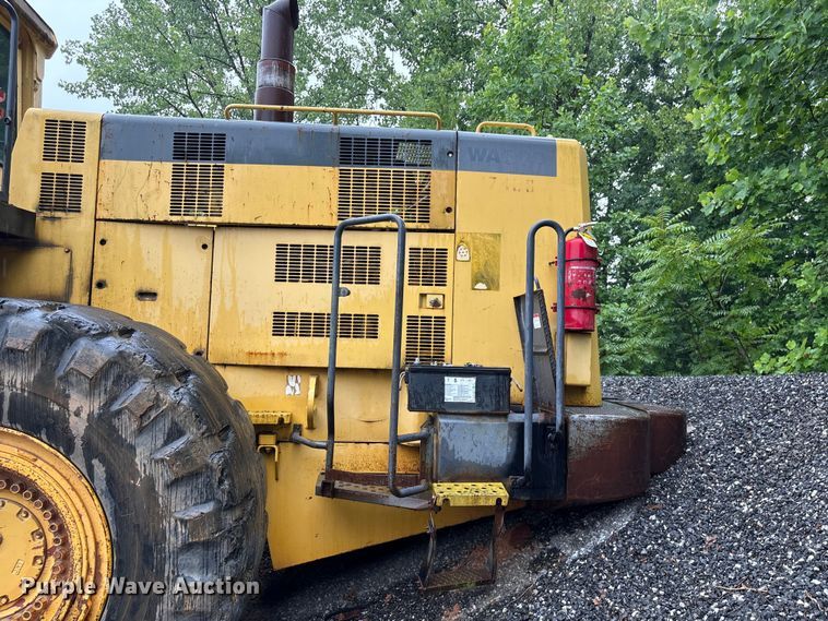 image for item EF1233 2001 Komatsu WA600-3L wheel loader