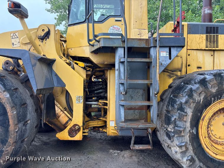 image for item EF1233 2001 Komatsu WA600-3L wheel loader