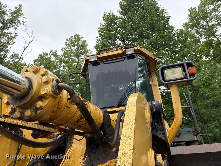 image for item EF1233 2001 Komatsu WA600-3L wheel loader