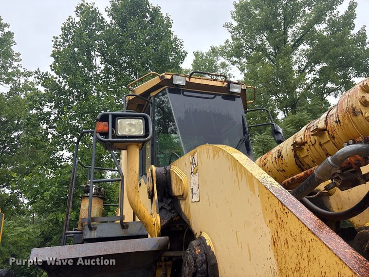 image for item EF1233 2001 Komatsu WA600-3L wheel loader