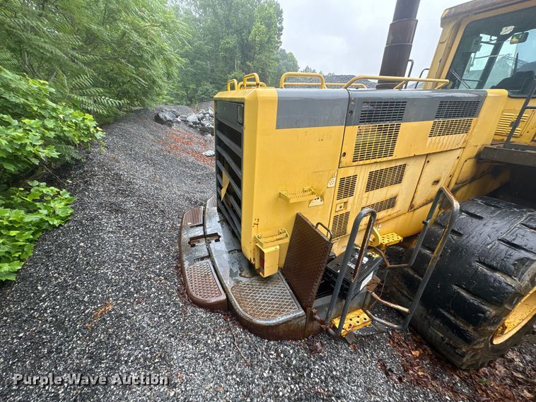 image for item EF1233 2001 Komatsu WA600-3L wheel loader