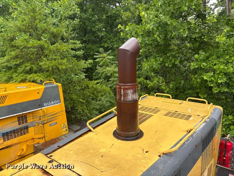 image for item EF1233 2001 Komatsu WA600-3L wheel loader