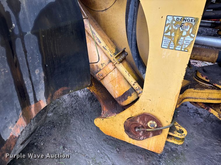 image for item EF1233 2001 Komatsu WA600-3L wheel loader