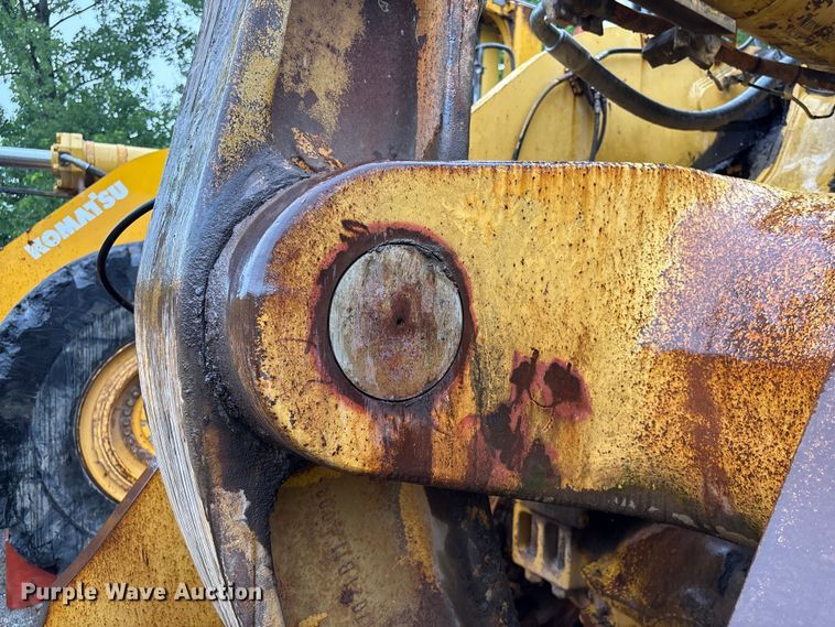 image for item EF1233 2001 Komatsu WA600-3L wheel loader